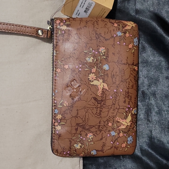 PATRICIA NASH | Floral Map Print Capri Wristlet - Picture 3 of 7